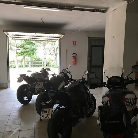 Gorropu ホテル 3*