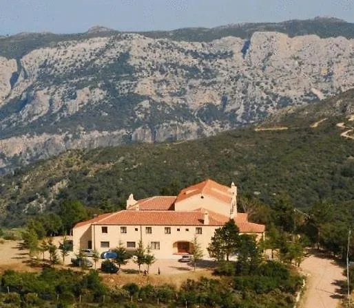 Gorropu 酒店 Urzulei